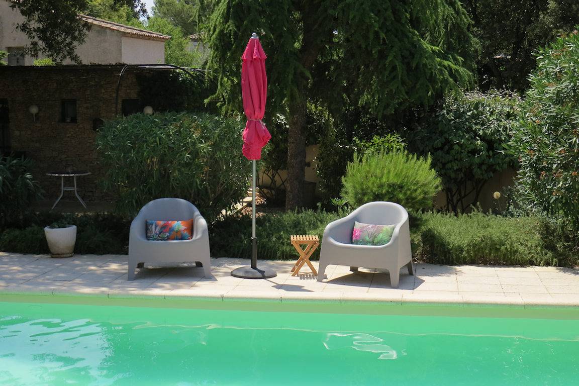 Gîte Maison Carrée propriété avec piscine, parking in Nîmes, Région de Nîmes
