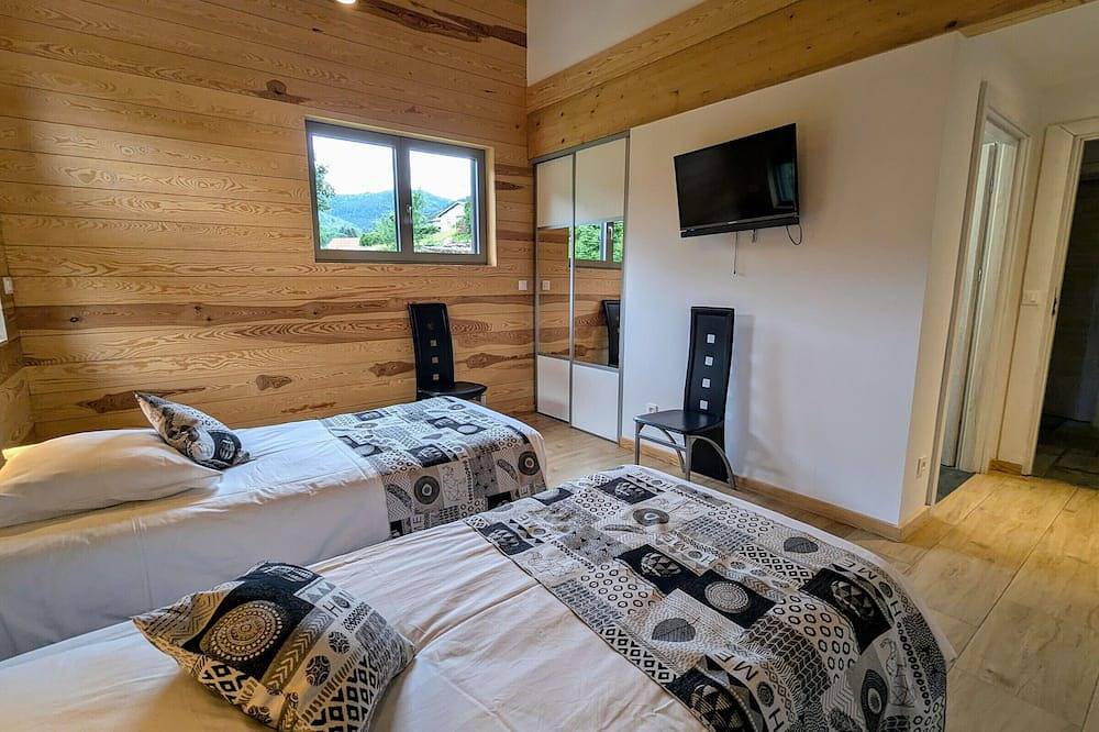 Geräumige Villa mit Spa und Billard, Wlan, privater Parkplatz in Ban-de-Laveline, Regionaler Naturpark Belchen der Vogesen