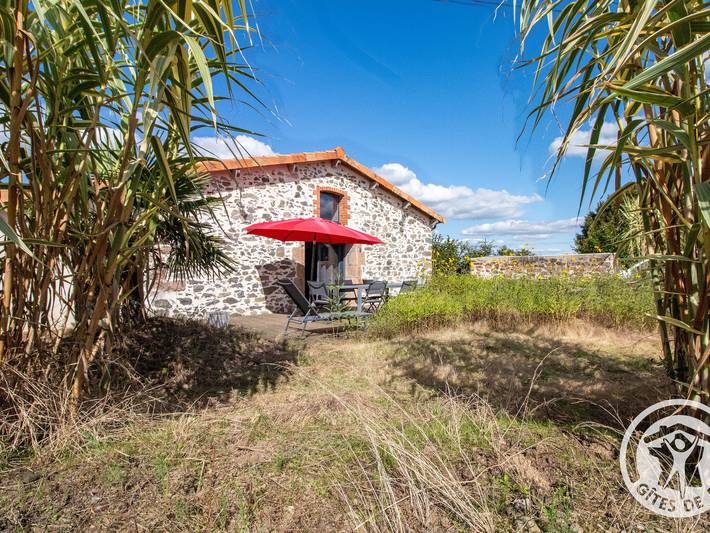 Gîte pour 4 personnes, avec Terrasse et Jardin