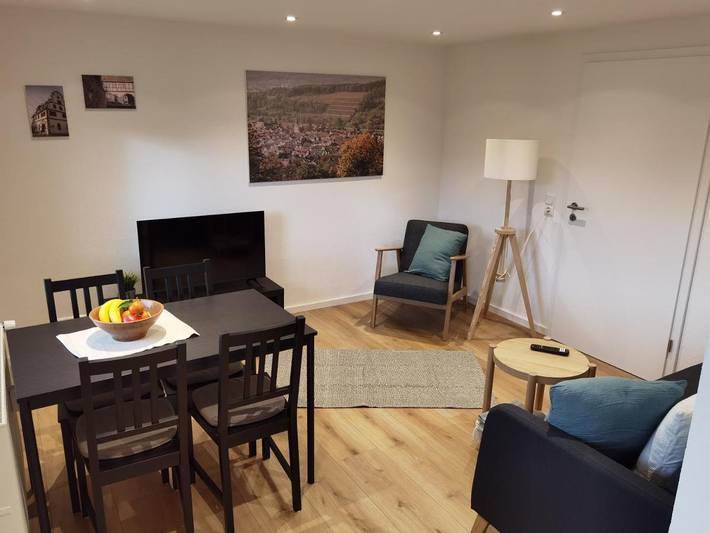 Ferienwohnung für 4 Personen, mit Balkon und Terrasse sowie Garten und Ausblick in Bürgstadt