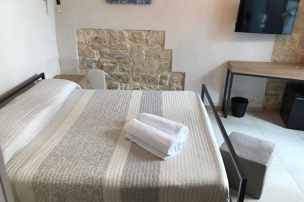 Locus Pendinelli Trani.The philosophy of a b&b, the details of a hotel!!! in Trani, Barletta-Andria-Trani