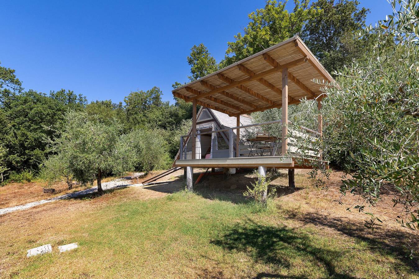 Geheel vakantieappartement, Tiny Home 'Glamping - Il Sorbo' met Privétuin in Monteverdi Marittimo, Etruskische kust