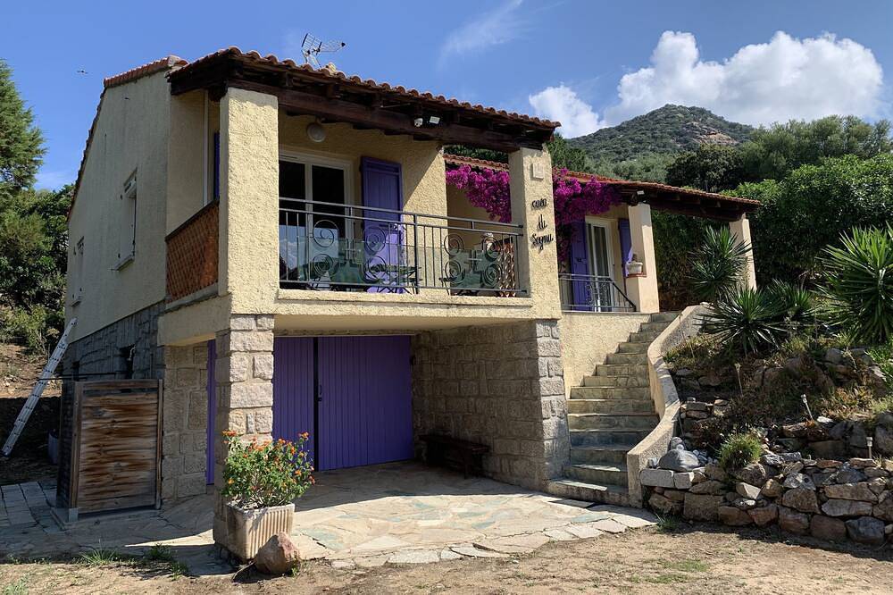 Villa pour 8 Personnes dans Abbartello, Olmeto