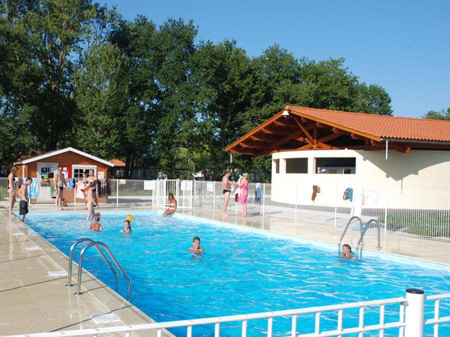 Camping Vieux Moulin - Mobilheim 6 personen - Comfort Xl | 3 Zi. | 6 Pers. | Erhöhte Terrasse | Klima. in Vensac, Lesparre-Médoc und Umgebung