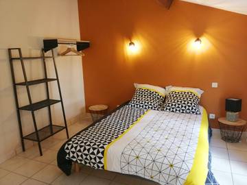 Maison d’hôte pour 3 personnes, avec terrasse ainsi que jardin et vue à Saint-Sulpice-de-Royan