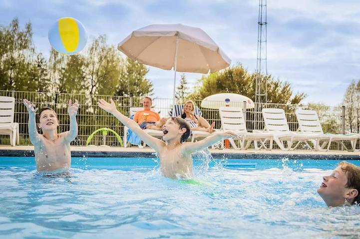 Gîte pour 4 personnes, avec piscine et terrasse à Bertrix - 3