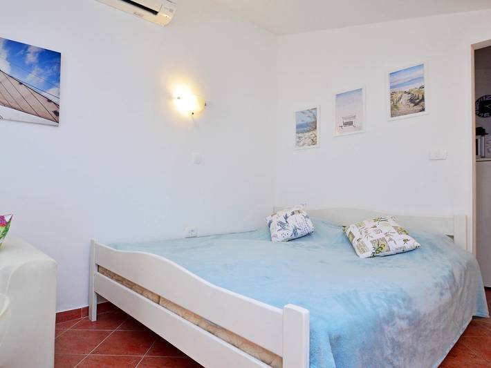 Aron in Umag, Umag Region
