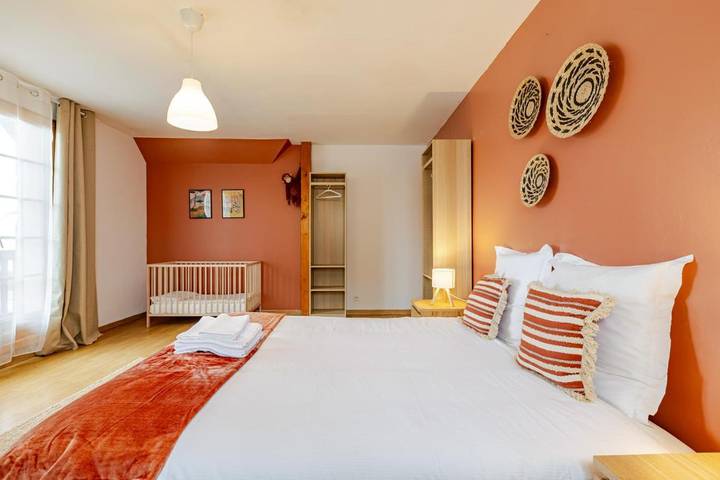 Maison de vacances pour 8 personnes, avec terrasse et jardin, animaux acceptés