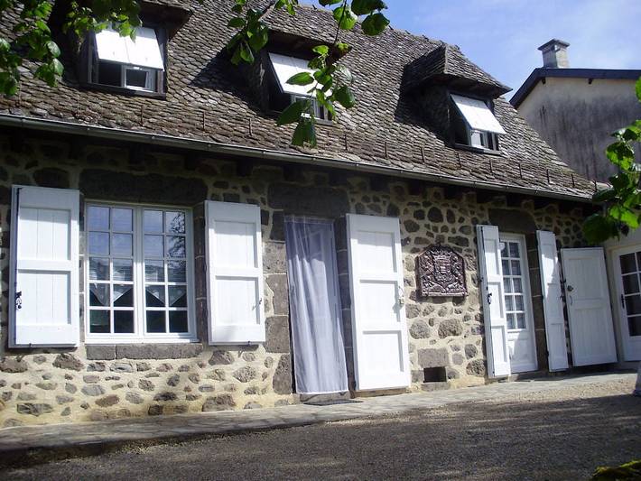 Chambre d’hôte pour 3 personnes, avec jardin dans le Cantal - 2