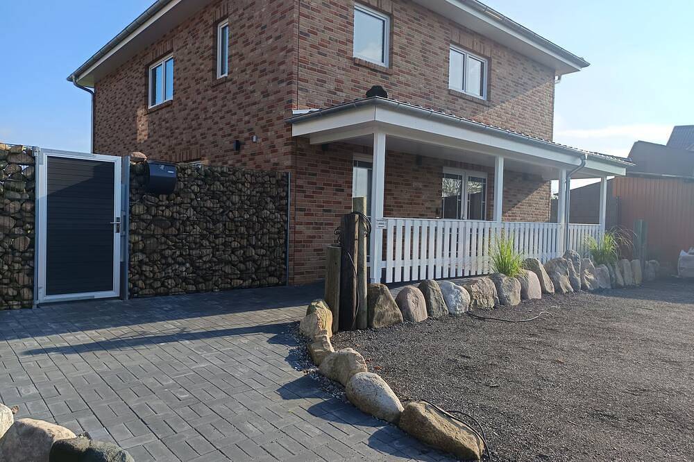 Neue Stadtvilla Flut bis 14 Personen in Nordseenähe in Randlage mit Hund in Schülp, Eider-Treene-Sorge