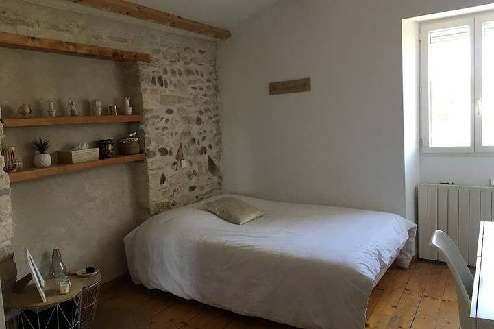 Location de vacances pour 6 personnes, avec jardin et balcon, animaux acceptés à Saint-Laurent-des-Arbres - 3