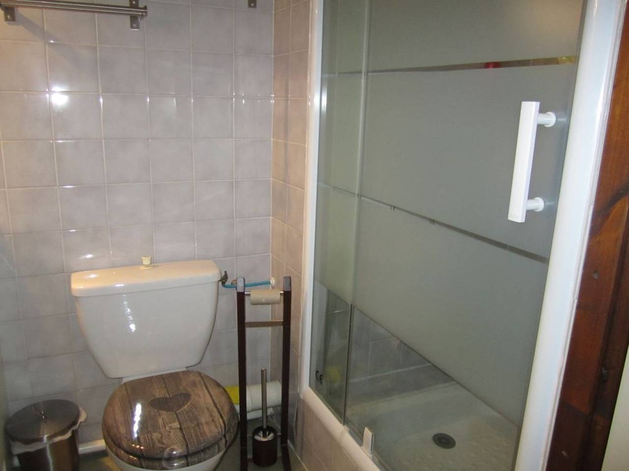 Studio entier, Studio 28m² Équipé avec Balcon, Wi-Fi & Parking - Animaux Bienvenus in Brides-les-Bains, Massif de la Vanoise