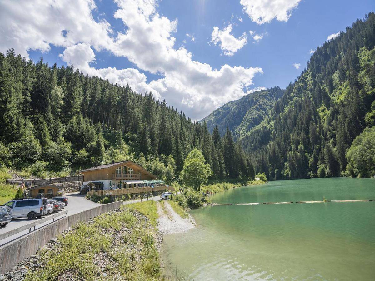 Three-Bedroom Holiday Home in Hollersbach im Pinzgau, Pinzgau