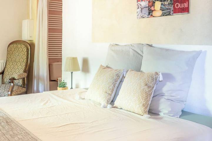 Appartement entier, Aura - Appartement 8 personnes dans le Couvent les Ursulines rénové, Pézenas in Pézenas, Côte méditerranéenne (France)