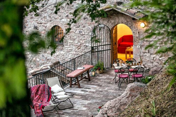 Appartement de vacances pour 4 personnes, avec Terrasse et Jardin dans Rasiglia