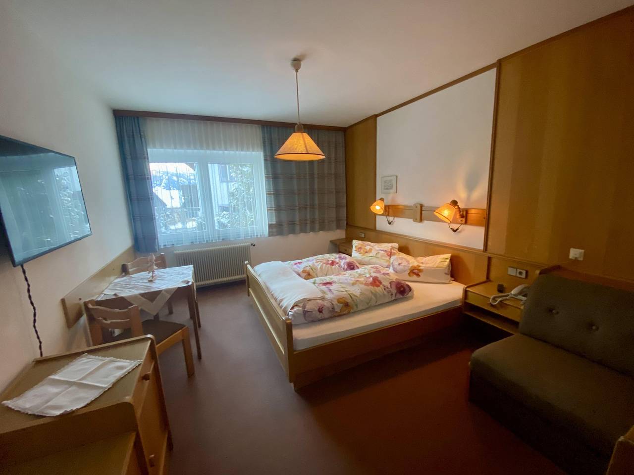 Doppelzimmer mit Dusche, Wc in Gailtaler Alpen, Kartitsch