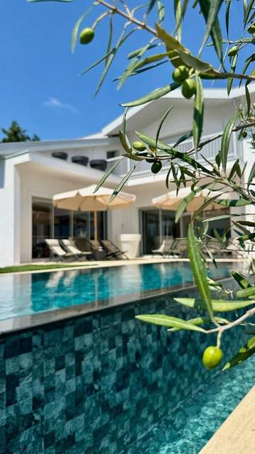 Cottage pour 2 personnes, avec vue ainsi que piscine et balcon à Arbonne