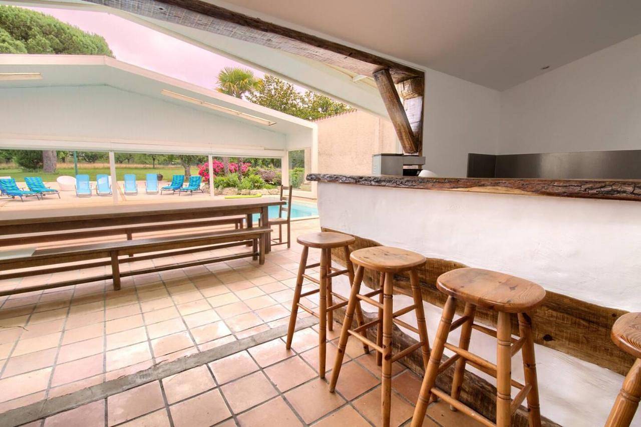 Seven-Bedroom House in Saint-Sornin, Région de Rochefort