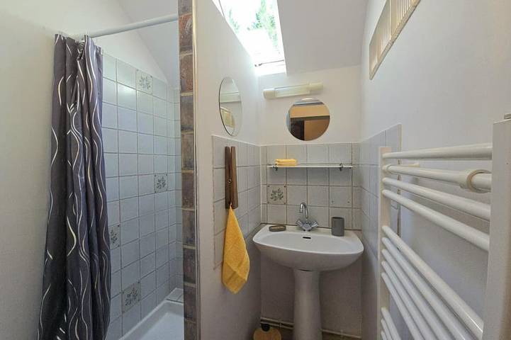 Gîte pour 2 personnes, avec piscine et jardin à Berbiguières - 4