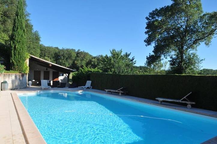 Location de vacances pour 3 personnes, avec jardin ainsi que piscine et vue à Lempaut - 4