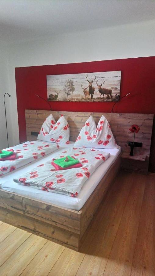 Ferienwohnung für 6 Personen, mit Garten und Ausblick, mit Haustier in Rußbach am Paß Gschütt
