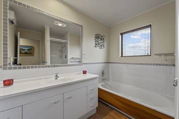 Holiday Home for 6 People in Taupo, Taupo District, Photo 4