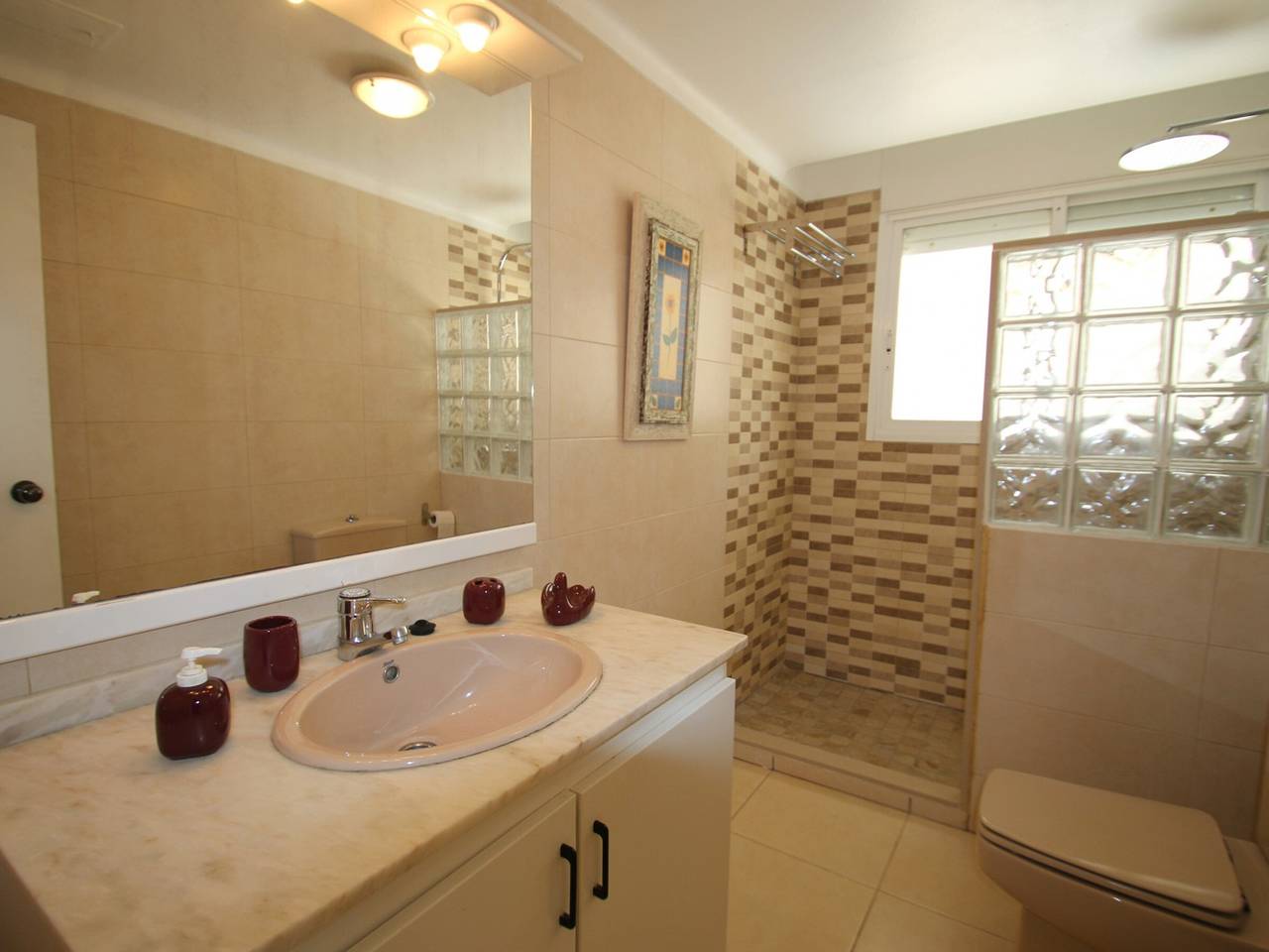 Apartamento entero, Apartamento frente al mar - 4 pers. in Parque de Montroig, Costa Dorada