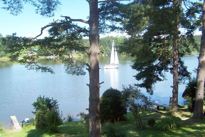 Ferienhaus nur 15 m vom Lipno Stausee in Frymburk, Nationalpark Böhmerwald