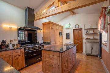 Maison De Vacances pour 20 Personnes dans Damiatte, Région de Castres, Photo 4