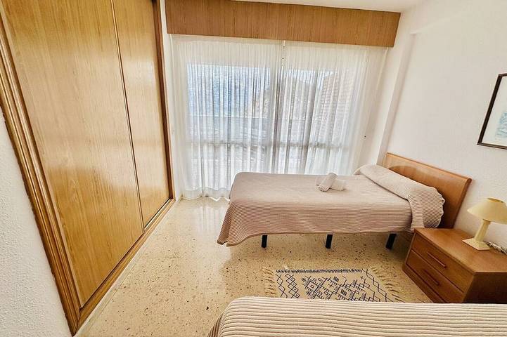 Ganze Wohnung, Fantastic flat with sea views and garage in second line of the beach in La Cala de Finestrat, Finestrat