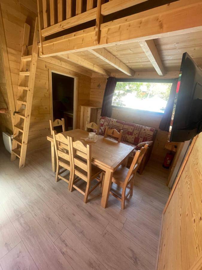 Mobile Home in Estavar, Parque Natural Regional de los Pirineos Catalanes