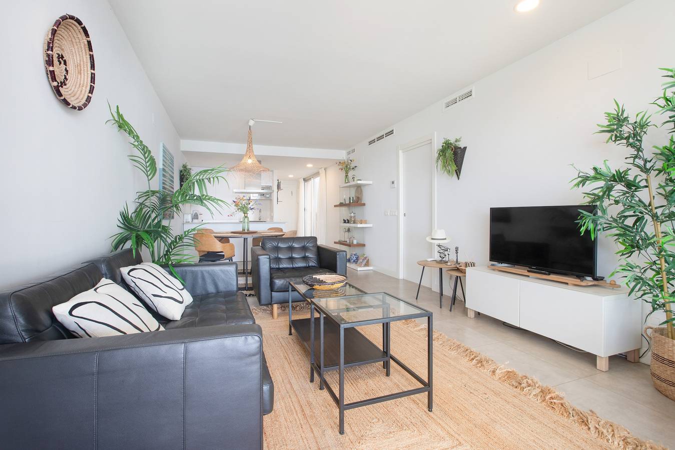 Hel lägenhet, Apartment 'Seaview Alba' with Sea View, Wi-Fi and Air Conditioning in Benalmádena Costa, Benalmádena