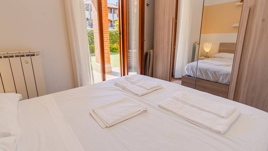 Appartamento intero, Appartamento vacanze per 2 persone con giardino in Santa Maria di Lugana, Sirmione