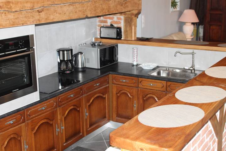 Maison de pêcheur pour 6 personnes, avec vue sur le lac et terrasse dans le Cantal - 4