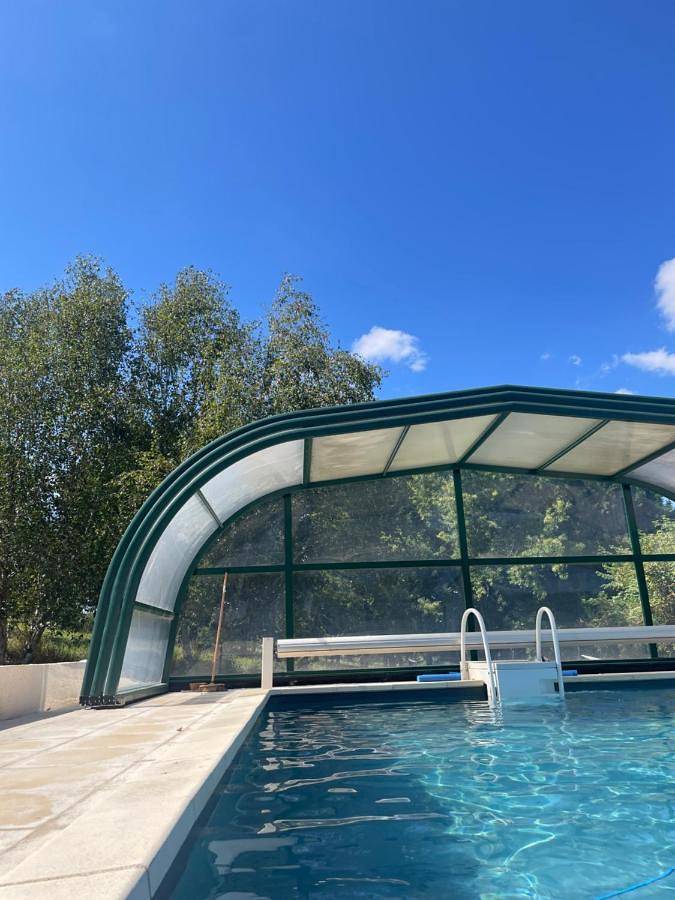 Location de vacances pour 6 personnes, avec jardin et piscine à Turenne - 2