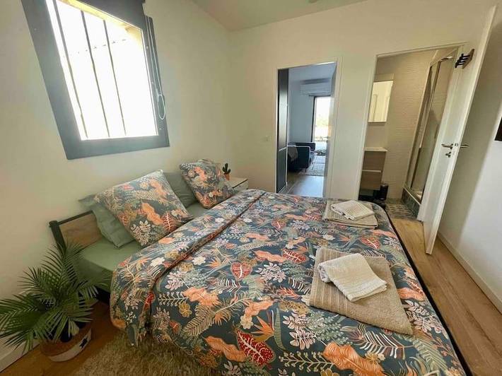 Gîte pour 4 personnes, avec piscine et vue ainsi que jardin et terrasse à Saint-Clément - 3