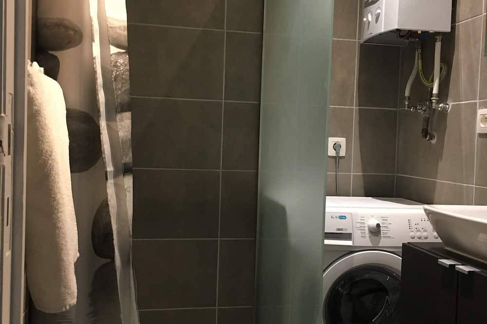 Appartamento intero, Grazioso appartamento con cortile vicino al centro città in Saint-Josse-ten-Noode, Brussel e dintorni