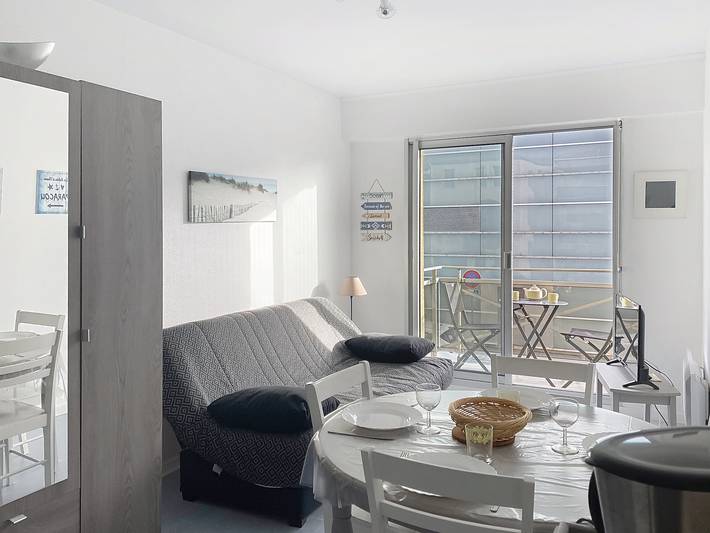 Estudio entero, Estudio renovado con balcón a 100m de la playa, 4 personas, Les Sables-d'Olonne in Les Sables-d'Olonne, Vandea