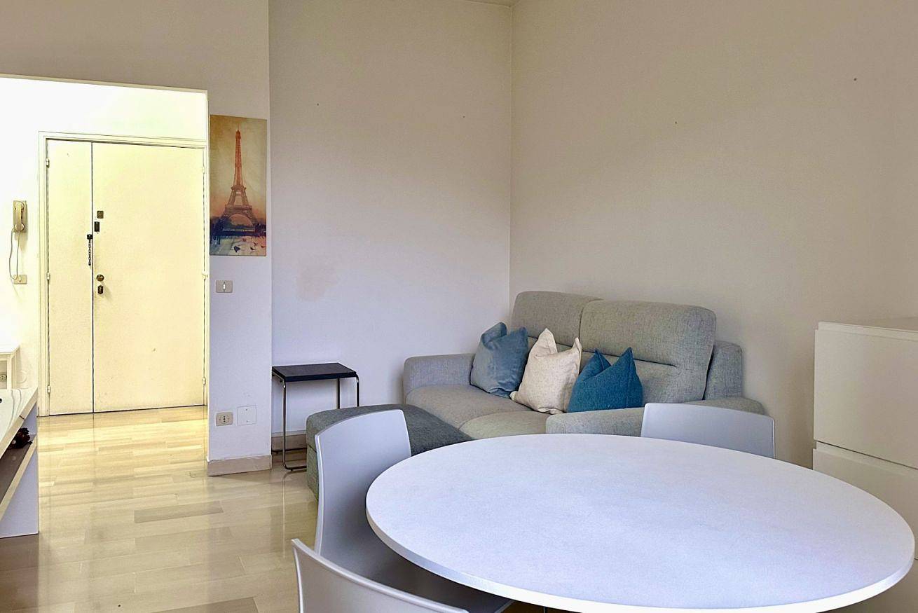 Apartamento entero, N274 - Numana, two-room apartment with balcony in the center in Numana, Riviera del Conero