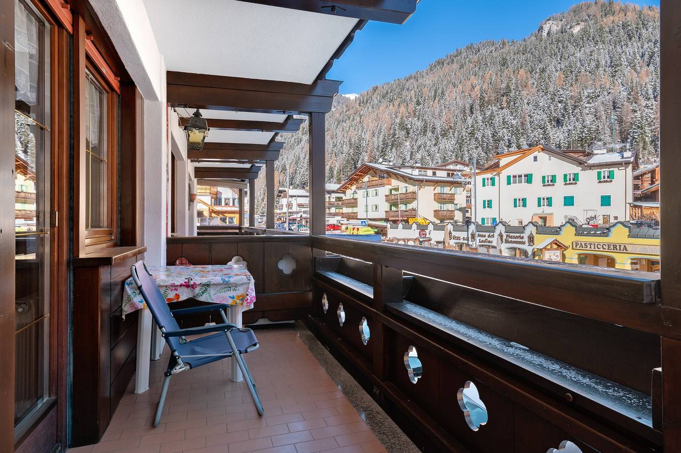 Appartement entier, Appartement 'Appartamento 2-3 Persone' avec vue sur la montagne, balcon et Wi-Fi in Canazei, Dolomiti Superski