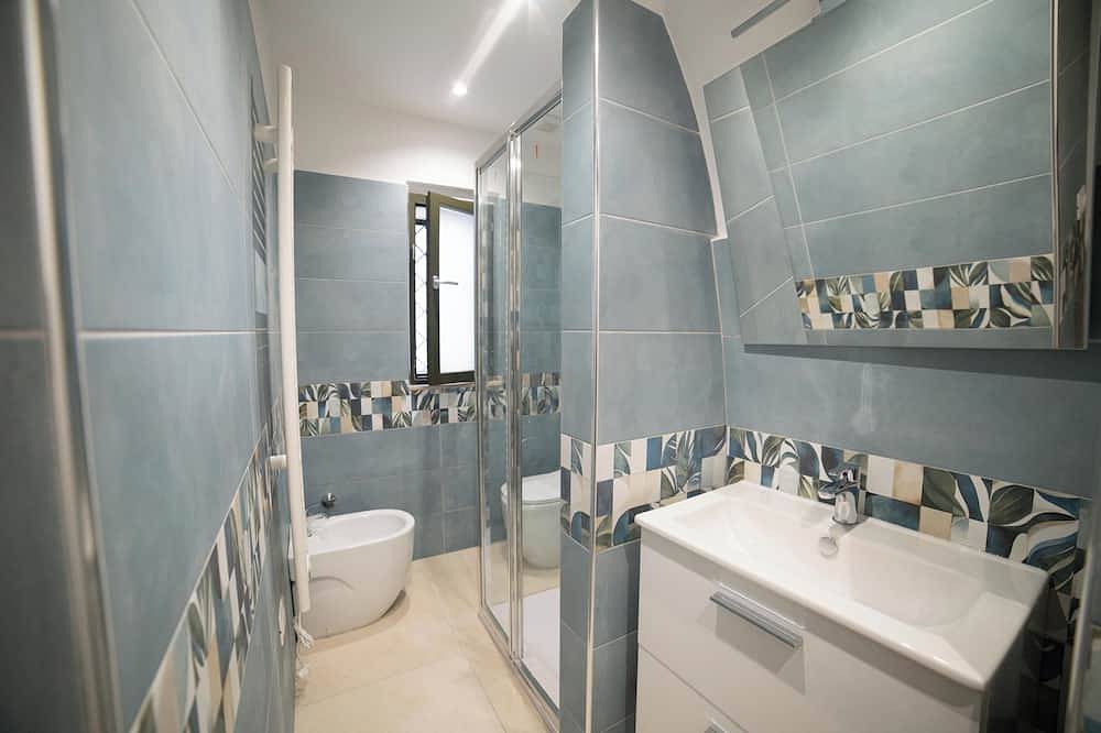 Ganze Wohnung, \"The Tower\" Manicone Housing & More in Vico del Gargano, Gargano