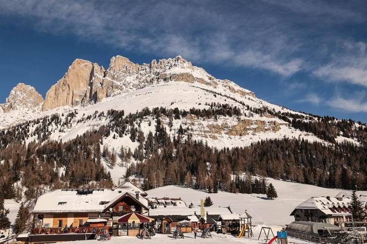 Chambre d’hôte pour 2 personnes, avec balcon ainsi que jardin et vue à Vigo di Fassa