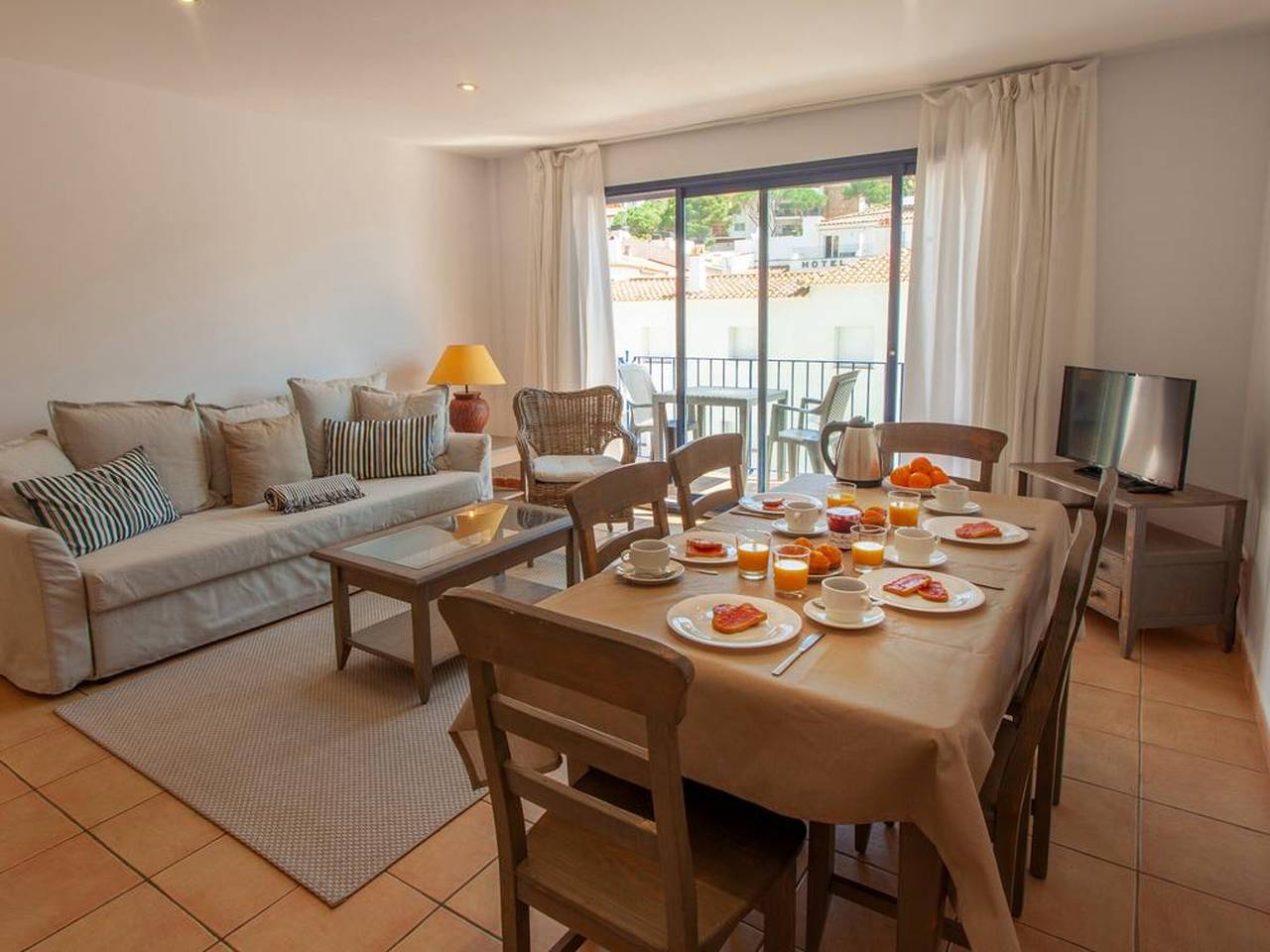 Entire apartment, Charming Duplex in Tamariu - 6/8 guests, Air Conditioning, Wifi included in Tamariu, Costa Brava