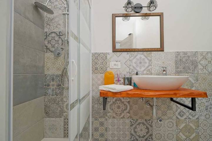 Apartamento entero, Spacious apartment near Rome, with indoor parking and garden in Monterotondo, Provincia de Roma