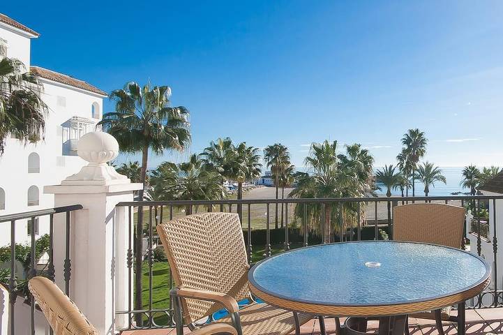 Ferienwohnung für 4 Personen, mit Terrasse und Pool - 1