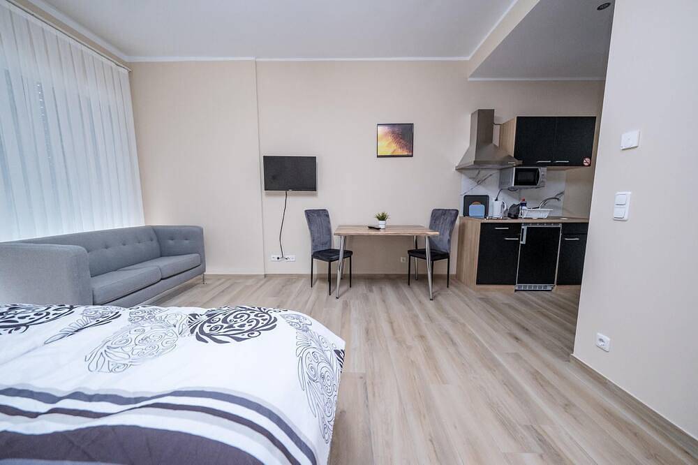 Ganze Wohnung, Appartement mit Doppelbett in Erlenbach am Main, Fränkisches Weinland
