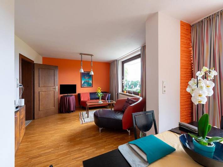 Ferienhaus für 3 Personen, mit Garten und Terrasse am Attersee