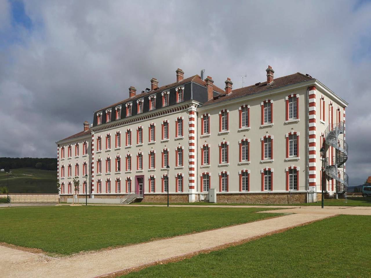 Apartamento entero, Les Demeures Champenoises 2P4S in Épernay, Marne