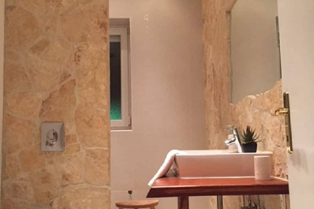 Ganze Wohnung, Trogir Exclusive 180qm Maisonettewohnung mit privatem Pool und Meerblick in Trogir, Split-Dalmatien