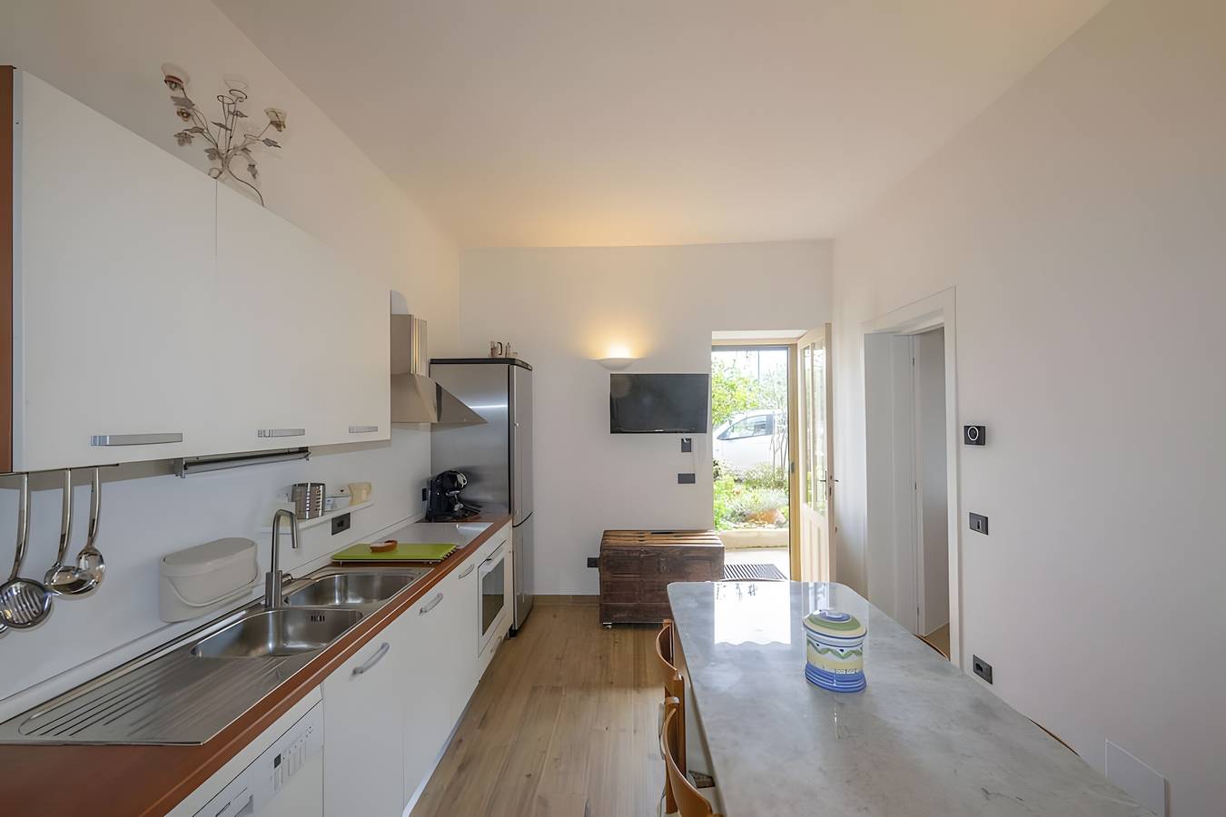 Ganze Wohnung, Apartment 'Vanedda Di Mari - Casa Arancio' mit Gemeinschaftsterrasse, Wlan und Klimaanlage in Messina, Messina Provinz